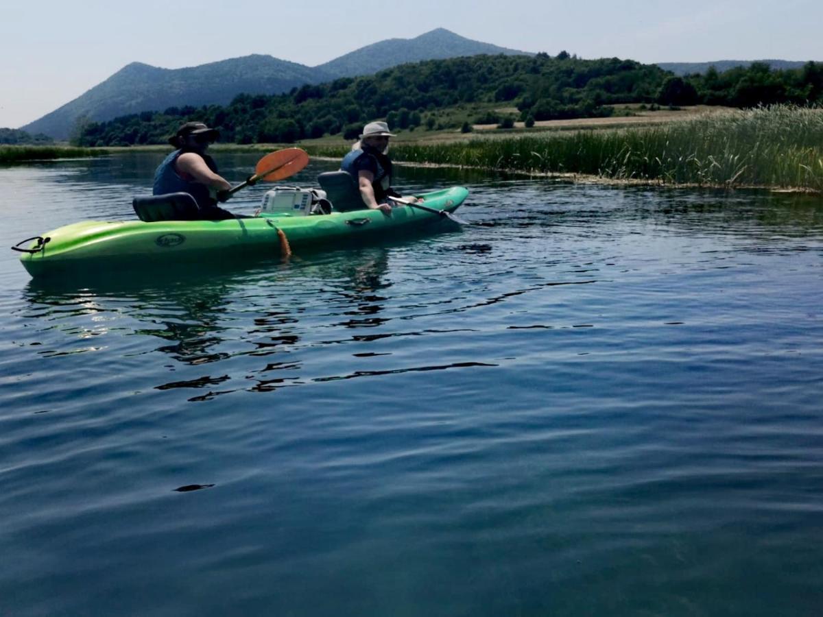 Apartmani "Marina" Otočac Buitenkant foto