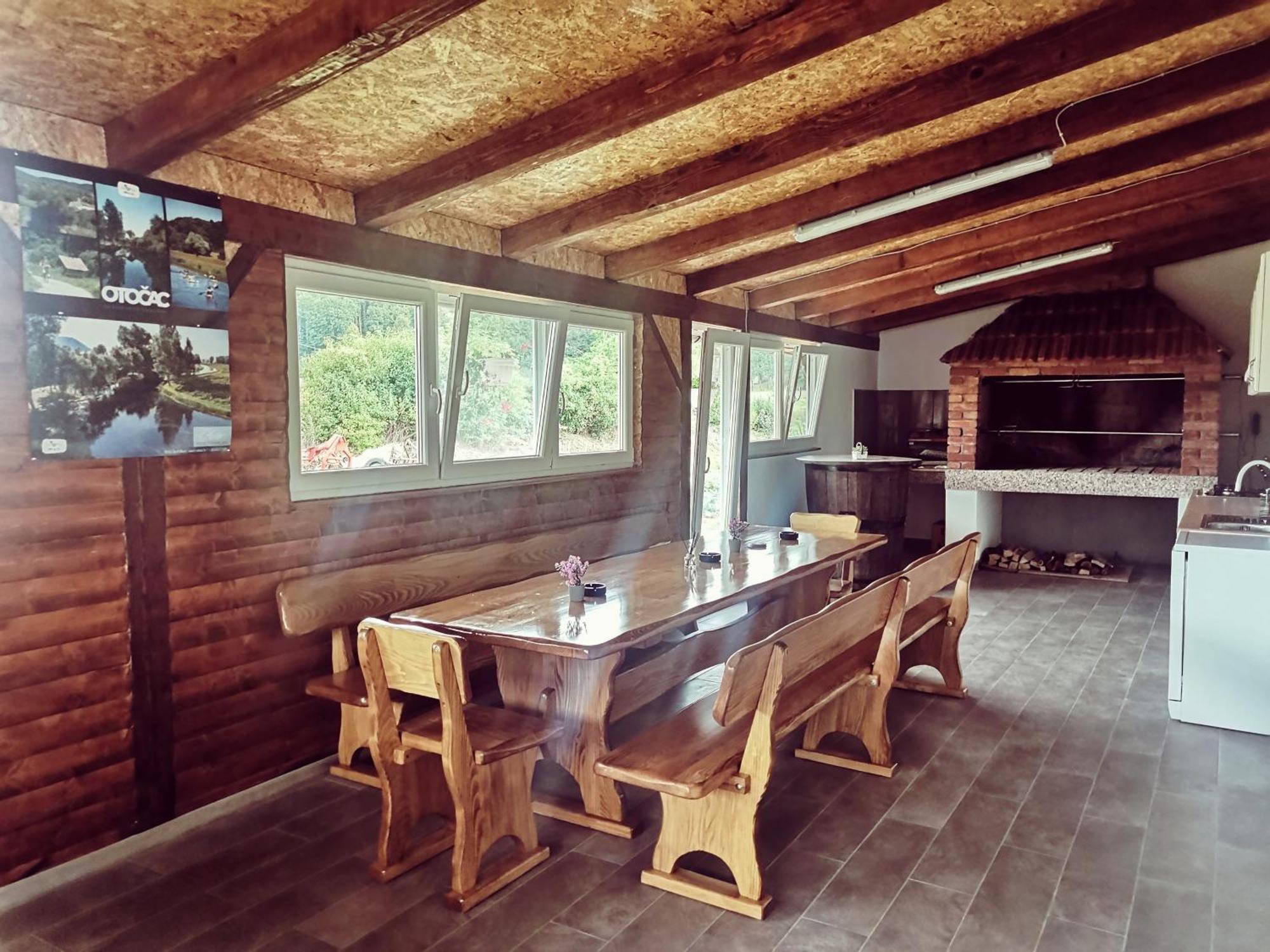 Apartmani "Marina" Otočac Kamer foto
